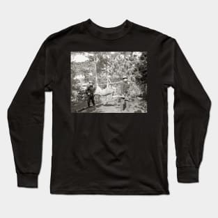 Deer Hunting, 1902. Vintage Photo Long Sleeve T-Shirt